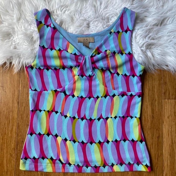 Abstract Micro Mesh Top - Picture 2 of 4